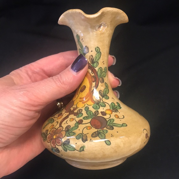 Vintage Italian Handmade/Handpainted Signed Vase - Picture 4 of 11